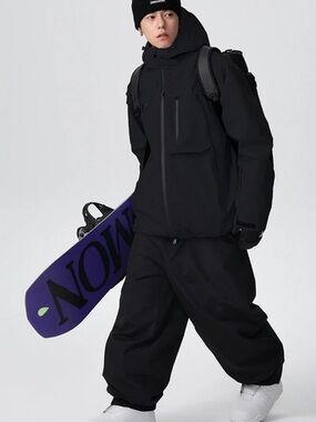 NWT Baggy Snowsuit • Black • Size Large